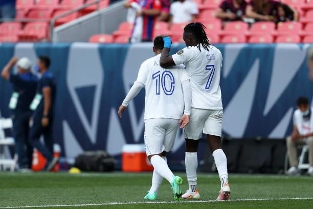 Alberth Elis of Honduras celebrates scores 2nd goal with his his teammate Alexander Lopez during the CONCACAF Nations League Championship third place...