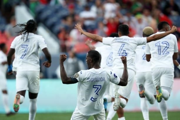 Maynor Figueroa of Honduras celebrates after winning in penalties during the CONCACAF Nations League Championship third place match between Honduras...