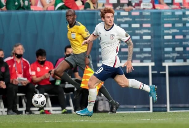 Josh Sargent of the United States moves with the ball during the CONCACAF Nations League Championship Final between the United States and Mexico at...