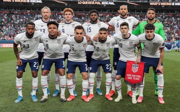 The USA starting eleven pose for a group photo prior to the CONCACAF Nations League Championship Final between the United States and Mexico at...