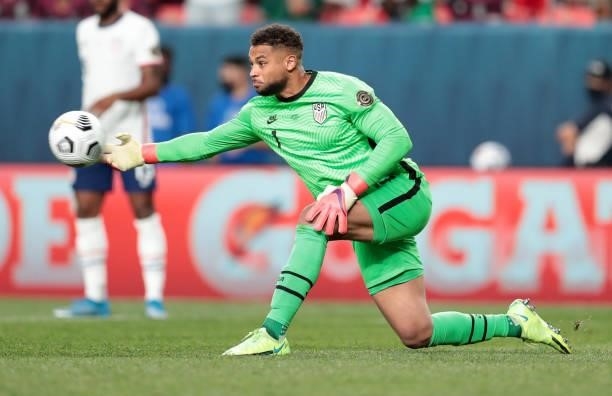 Zack Steffen of the United States heaves a ball down field during the CONCACAF Nations League Championship Final between the United States and Mexico...
