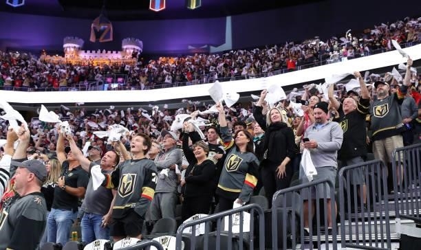 Fans cheer before the start of Game Four of the Second Round of the 2021 Stanley Cup Playoffs between the Colorado Avalanche and the Vegas Golden...