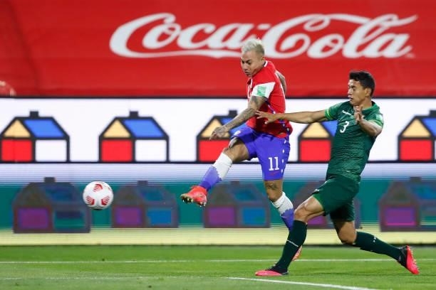 Eduardo Vargas of Chile shoots on target during a match between Chile and Bolivia as part of South American Qualifiers for Qatar 2022 at Estadio...
