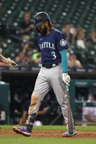 Crawford of the Seattle Mariners reacts to a ninth inning strike out while playing the Detroit Tigers at Comerica Park on June 08, 2021 in Detroit,...