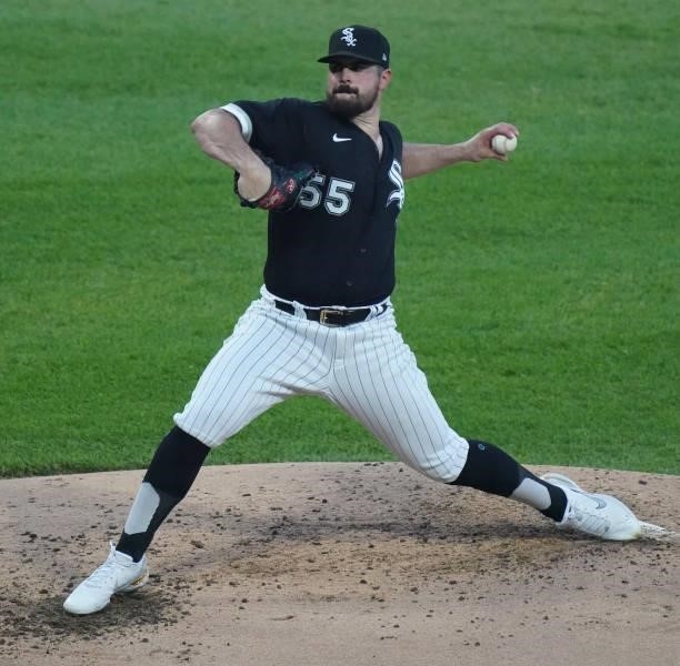 Carlos Rodon of the Chicago White Sox throws a pitch against the Toronto Blue Jays at Guaranteed Rate Field on June 08, 2021 in Chicago, Illinois.