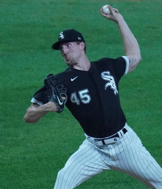 Garrett Crochet of the Chicago White Sox throws a pitch against the Toronto Blue Jays at Guaranteed Rate Field on June 08, 2021 in Chicago, Illinois.