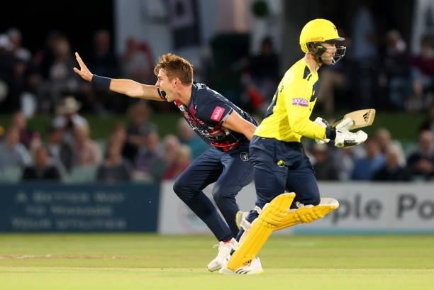 Fred Klaassen of Kent successfully appeals for LBW on Joe Weatherley of Hampshire Hawks during the Vitality T20 Blast match between Kent Spitfires...