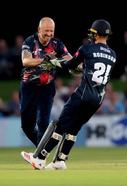 Darren Stevens of Kent celebrates with Ollie Robinson after dismissing James Vince of Hampshire Hawks during the Vitality T20 Blast match between...