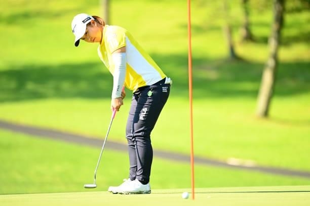 Mao Saigo of Japan attempts a putt on the 10th green during the first round of the Ai Miyazato Suntory Ladies Open at Rokko Kokusai Golf Club on June...