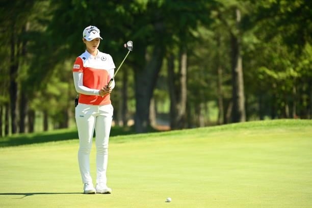 Asuka Kashiwabara of Japan lines up a putt on the 12th green during the first round of the Ai Miyazato Suntory Ladies Open at Rokko Kokusai Golf Club...