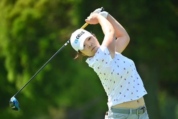 Min-young Lee of South Korea hits her tee shot on the 13th hole during the first round of the Ai Miyazato Suntory Ladies Open at Rokko Kokusai Golf...