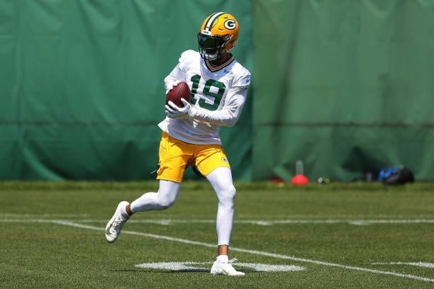 Equanimeous St. Brown of the Green Bay Packers works out during training camp at Ray Nitschke Field on June 09, 2021 in Ashwaubenon, Wisconsin.