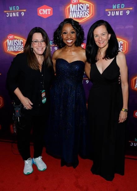Shanna Strassberg VP of Music and Talent at CMT, Gladys Knight, and SVP of Music Strategy at CMT Leslie Fram attend the 2021 CMT Music Awards at...