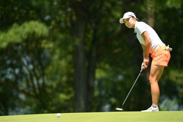 Haruka Morita of Japan attempts a putt on the 4th green during the first round of the Ai Miyazato Suntory Ladies Open at Rokko Kokusai Golf Club on...