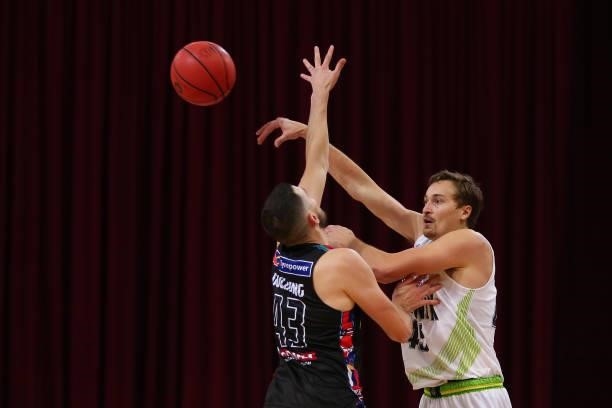 Ryan Broekhoff of the Phoenix passes during game one of the NBL Semi-Final Series between Melbourne United and the South East Melbourne Phoenix at...