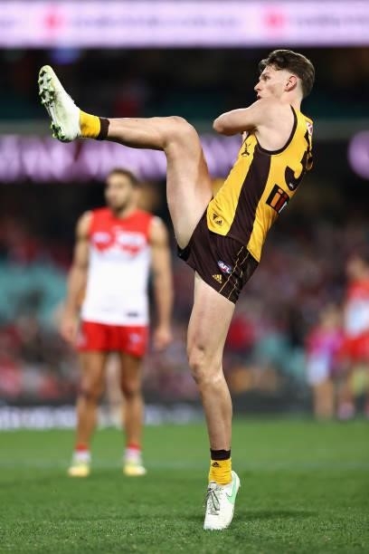 Jacob Koschitzke of the Hawks kicks during the round 13 AFL match between the Sydney Swans and the Hawthorn Hawks at Sydney Cricket Ground on June...