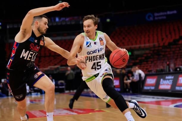 Ryan Broekhoff of Phoenix drives to the basket during game one of the NBL Semi-Final Series between Melbourne United and the South East Melbourne...