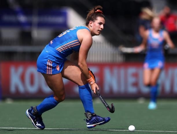 Frederique Matla of Netherlands in action during the Euro Hockey Championships Womens Semi Final match between Netherlands and Belgium at Wagener...