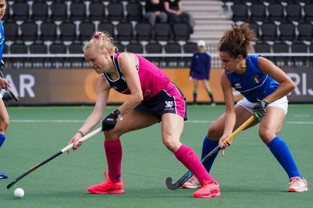Fiona Burnet of Scotland and Sara Puglisi of Italy during the Euro Hockey Championships match between Scotland and Italy at Wagener Stadion on June...