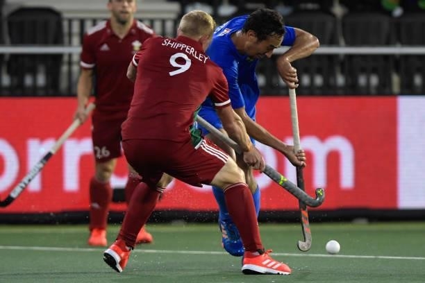 Rupert Shipperley of Wales, Evgeny Artemov of Russia during the Euro Hockey Championships Men match between Wales and Russia at Wagener Stadion on...