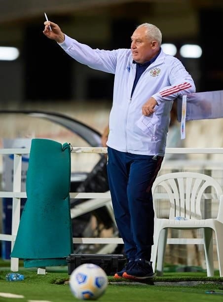 Yury Krasnozhan, Manager of Russia looks on during the Women's International friendly match between Brazil and Russia at Estadio Cartagonova on June...