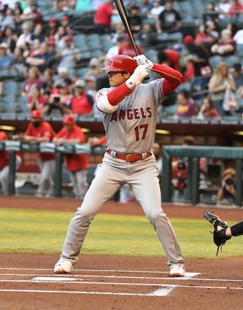 Shohei Ohtani of the Los Angeles Angels get ready in the batters box against the Arizona Diamondbacks during the first inning at Chase Field on June...