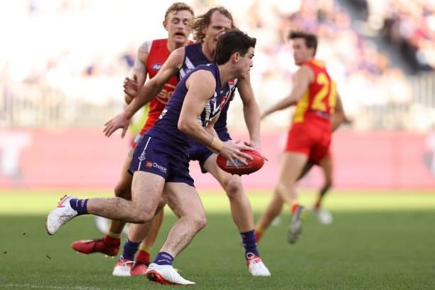 Andrew Brayshaw of the Dockers in action during the round 13 AFL match between the Fremantle Dockers and the Gold Coast Suns at Optus Stadium on June...