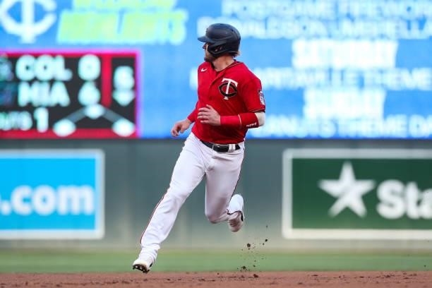 Josh Donaldson advances to third base on a single hit by Alex Kirilloff of the Minnesota Twins against the New York Yankees in the first inning of...