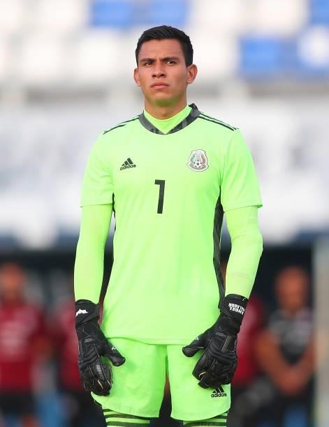 Luis Ángel Malagón Velázquez of Mexico looks on during a International Friendly match between Mexico and Australia at Marbella Municipal Stadium on...