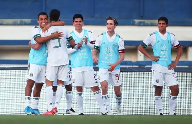 Kevin Nahín Álvarez Campos of Mexico celebrates scoring a goal with team mates during a International Friendly match between Mexico and Australia at...