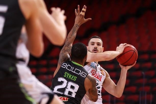 Chris Goulding of Melbourne United passes during game two of the NBL Semi-Final Series between the South East Melbourne Phoenix and Melbourne United...