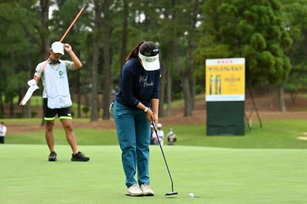 Serena Aoki of Japan holes the winning putt on the 18th green during the final round of the Ai Miyazato Suntory Ladies Open at Rokko Kokusai Golf...