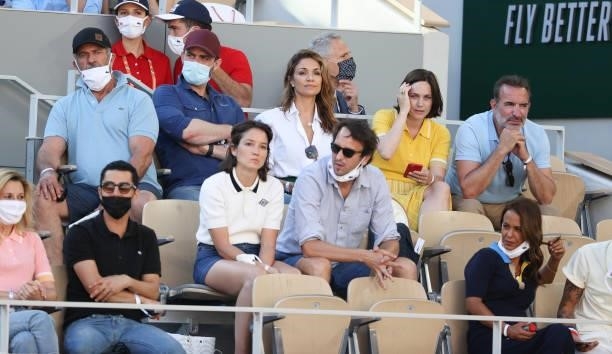Mel Gibson, guest, Nadia Fares, Nathalie Pechalat and husband Jean Dujardin, below Anais Demoustier, below Alice Belaidi attend the Men's Singles...