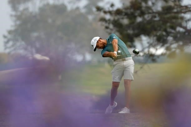 Xander Schauffele of the United States plays his shot from the fifth tee during a practice round prior to the start of the 2021 U.S. Open at Torrey...