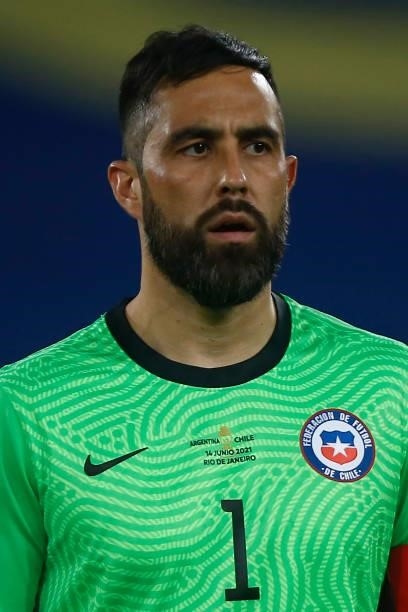 Claudio Bravo goalkeeper of Chile looks on before a Group A match between Argentina and Chile at Estadio Olímpico Nilton Santos as part of Copa...