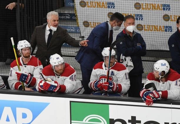 Head coach Dominique Ducharme of the Montreal Canadiens directs his players during the third period against the Vegas Golden Knights in Game One of...
