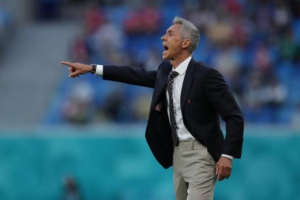Manager Paulo Sosa of Poland gives instructions during the UEFA Euro 2020 Championship Group E match between Poland and Slovakia on June 14, 2021 in...