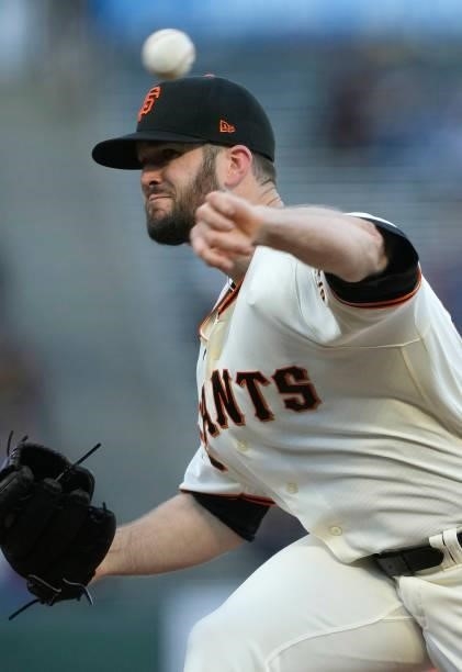 Alex Wood of the San Francisco Giants pitches against the Arizona Diamondbacks in the top of the first inning at Oracle Park on June 14, 2021 in San...