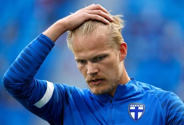 Joel Pohjanpalo of Finland looks on as he warms up prior to the UEFA Euro 2020 Championship Group B match between Finland and Russia at Saint...