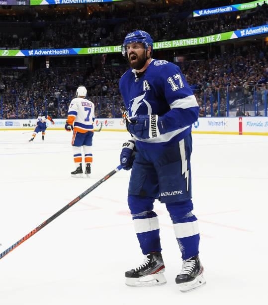 Alex Killorn of the Tampa Bay Lightning yells at a New York Islanders player in Game Two of the Stanley Cup Semifinals during the 2021 Stanley Cup...