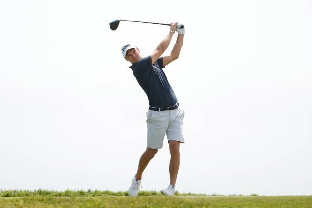 Martin Kaymer of Germany plays his shot from the 17th tee during a practice round prior to the start of the 2021 U.S. Open at Torrey Pines Golf...