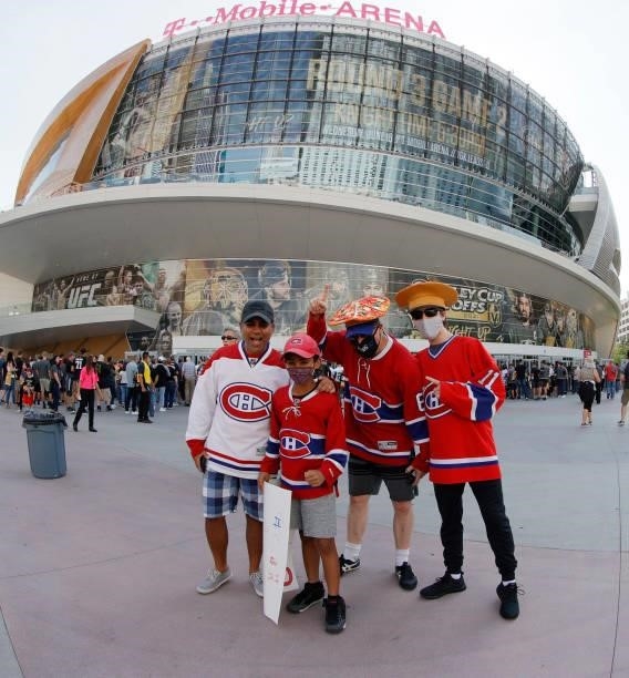 Montreal Canadiens fans Alan Blouin, Matisse Blouin, Kush Kapila and Shiv Kapila, all of California, pose as they arrive at Game Two of the Stanley...