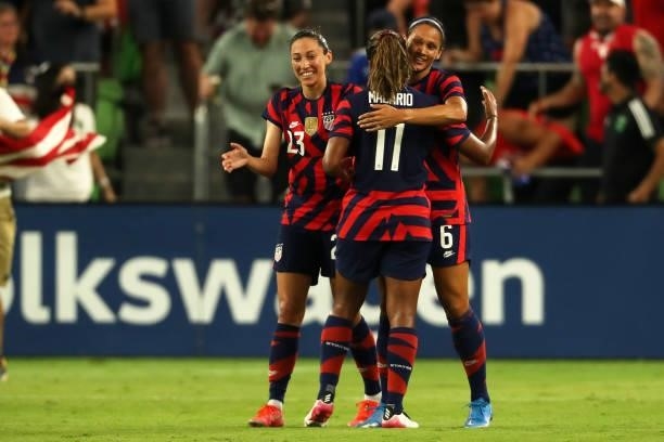 Lynn Williams of United States celebrates with teammates after scoring the second goal of her team during the Summer Series game between United...