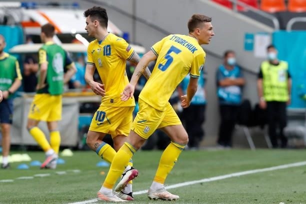 Mykola Shaparenko of Ukraine is replaced by team mate Serhiy Sydorchuk during the UEFA Euro 2020 Championship Group C match between Ukraine and North...