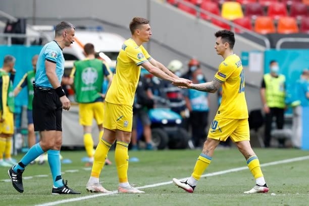 Mykola Shaparenko of Ukraine is replaced by team mate Serhiy Sydorchuk during the UEFA Euro 2020 Championship Group C match between Ukraine and North...