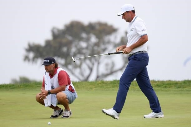 Richard Bland of England prepares to putt on the 16th hole during the first round of the 2021 U.S. Open at Torrey Pines Golf Course on June 17, 2021...