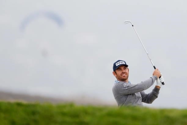 Louis Oosthuizen of South Africa plays a shot during the first round of the 2021 U.S. Open at Torrey Pines Golf Course on June 17, 2021 in San Diego,...