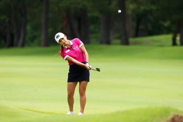 Bo-mee Lee of South Korea chips onto the 12th green during the first round of Nichirei Ladies at Sodegaura Country Club Shinsode Course on June 18,...