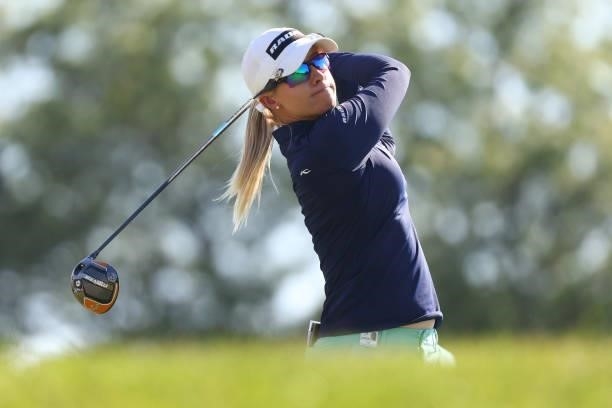 Jodi Ewart Shadoff of England watches her drive on the third hole during round two of the Meijer LPGA Classic for Simply Give at Blythefield Country...