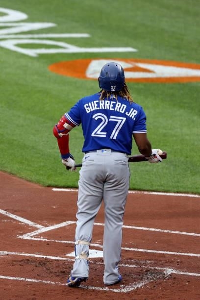 Vladimir Guerrero Jr. #27 of the Toronto Blue Jays bats against the Baltimore Orioles in the first inning at Oriole Park at Camden Yards on June 18,...